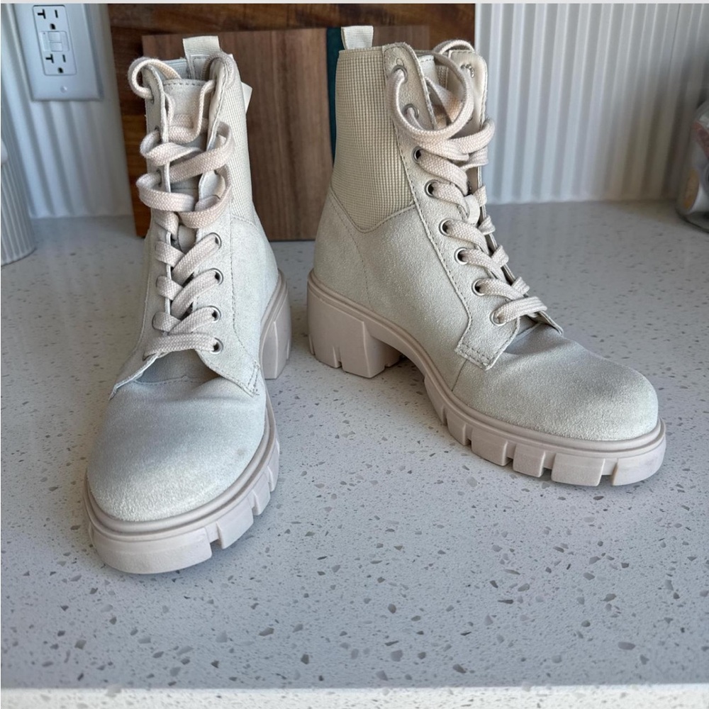 Steve Madden Women's Cream Lace-Up Combat Boots